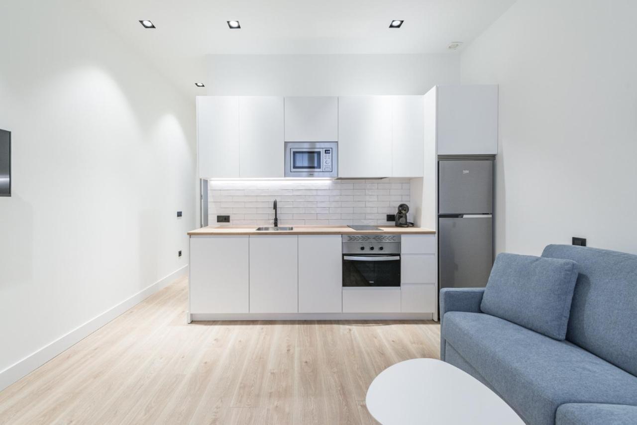 Apartament Jes B Close To Bernabeu Stadium Madrid Eksteriør billede