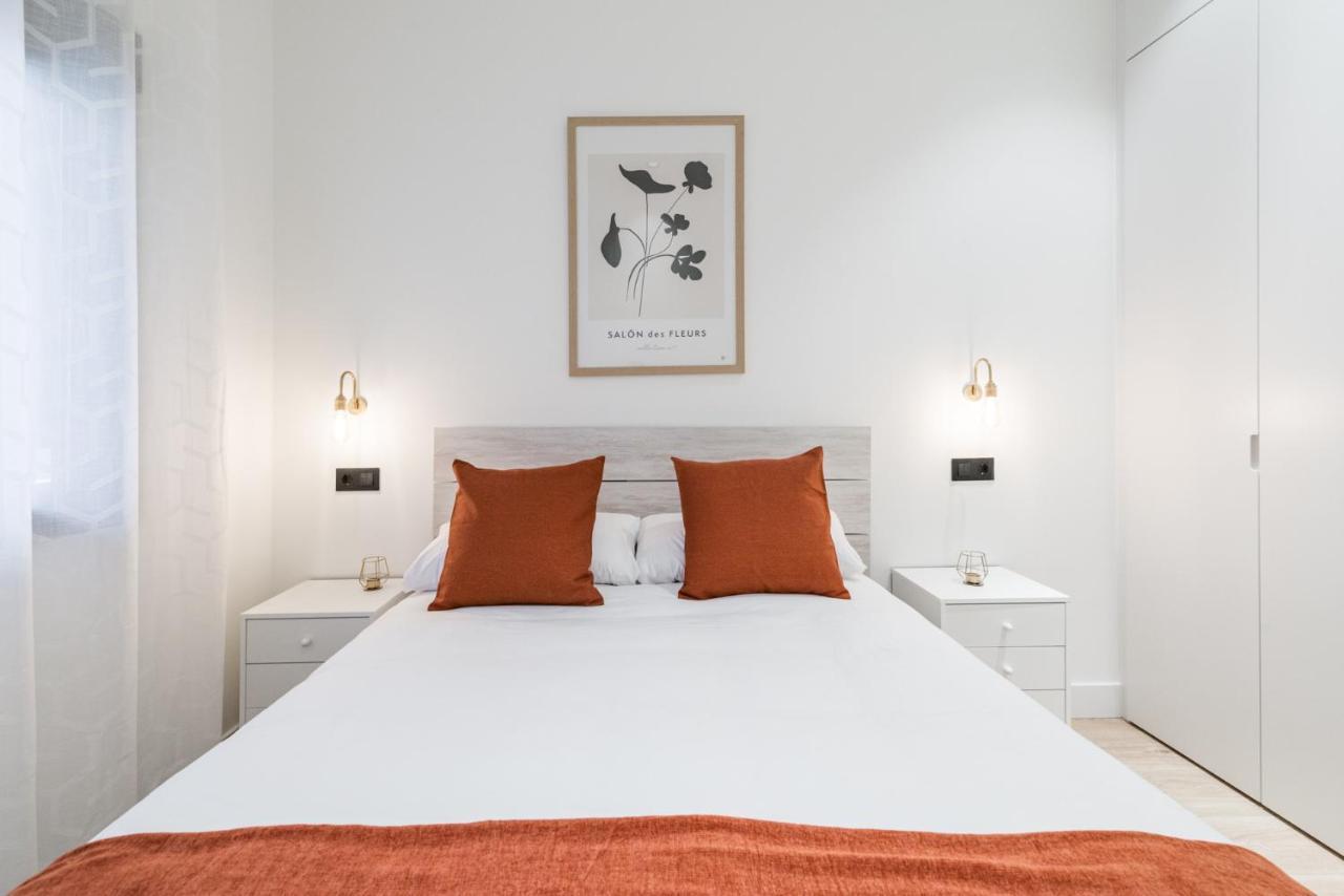 Apartament Jes B Close To Bernabeu Stadium Madrid Eksteriør billede